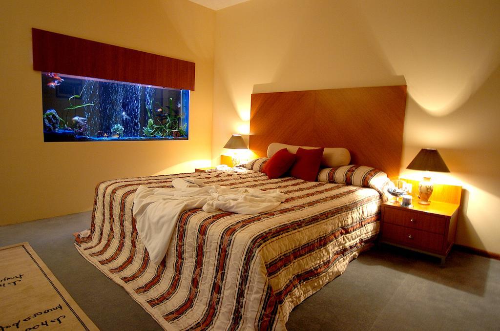 Hotel Tcc Plaza Skopje Zimmer foto